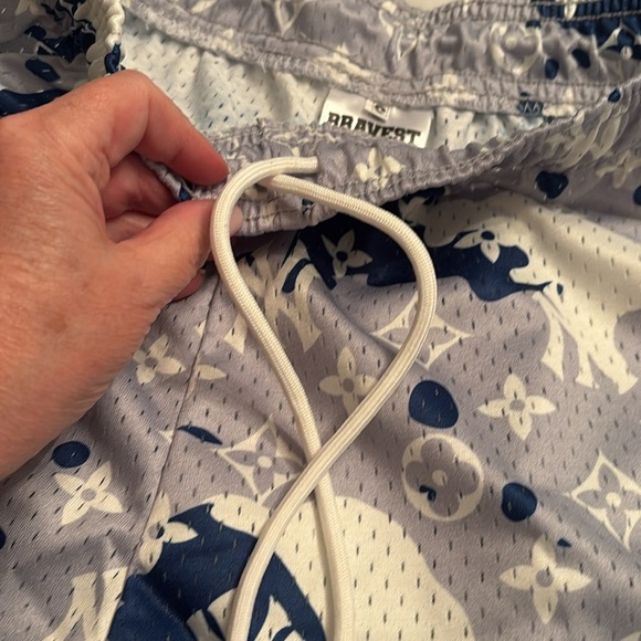 🆕 NY Mets Shorts Bravest Studios Mesh 4” inseam, Mens Small 28”/Women's Medium - Picture 4 of 6